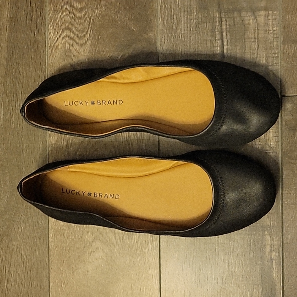 Lucky Brand leather flats size 8